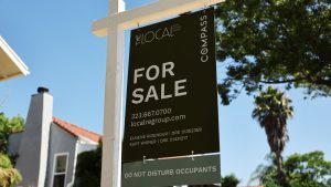 Mortgage demand drops to 27-year low as interest rates pull back
