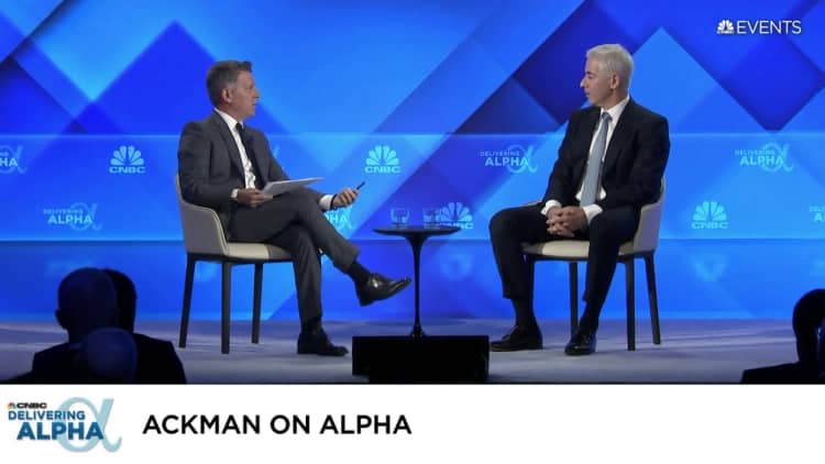 Billionaire investor Bill Ackman: I'm a Warren Buffett devotee