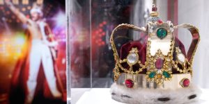 Freddie Mercury Memorabilia Auction Draws Enthusiastic Crowd at Sotheby’s