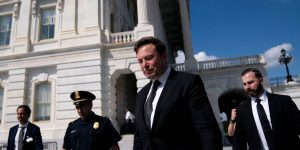 SEC Sues Elon Musk, Seeks Testimony in Twitter Probe. Tesla Stock Is Fine.