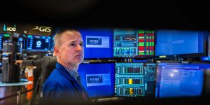 GE, GM, Verizon, 3M, RTX, HCA Healthcare, Spotify, Coinbase, and More Stock Market Movers