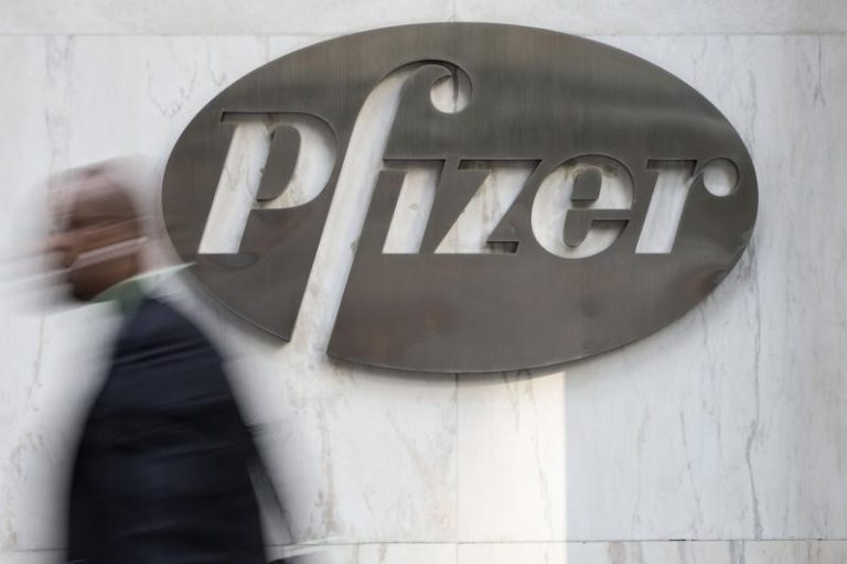 Pfizer sees potential 40% upside, despite institutional investment dip