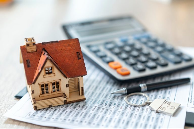 Will Mortgage Rates Drop Soon? Here’s When to Expect Lower Rates.