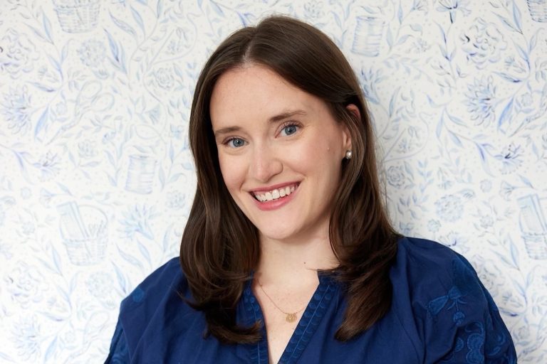 Mom’s Creative Side Hustle Grew to $570,000 a Month: Penny Linn