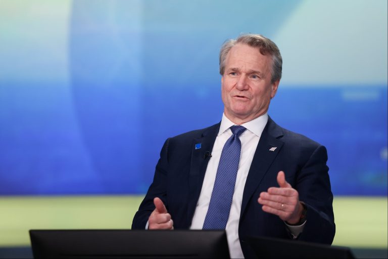 Bank of America and Amazon Are Increasing Worker Pay